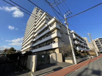 大森永谷マンションの外観