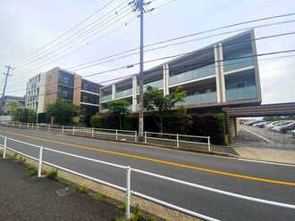 プラウド昭和楽園町テラスの外観