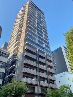 プラウドタワー名古屋伏見の外観