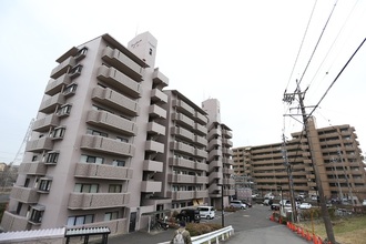 フレスト犬山の外観