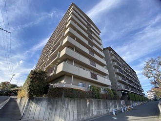 日興千里スカイマンションフレールの外観