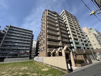 アンビエント江坂の外観