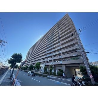 ステーシア高槻の外観