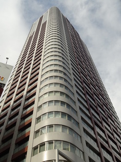 ザ・梅田タワーの外観