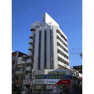 パレロイヤルビルの外観