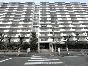 リバーサイドほんじょう