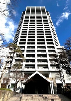カデンツァ・ザ・タワーの外観