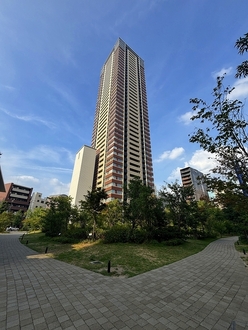 ローレルタワーサンクタス梅田