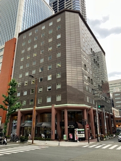 ファースト船場の外観