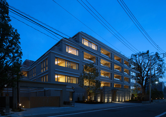 ＲＯＰＰＯＮＧＩ　ＰＬＡＣＩＤの外観