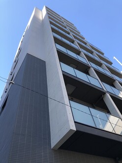 ＩＶＹ　ＷＥＳＴの外観