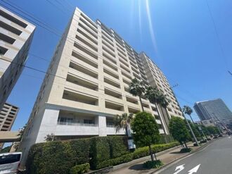 ガーデンアソシエＢ棟の外観