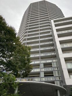 神楽坂アインスタワーの外観