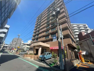 ライオンズマンション南浦和プラザの外観