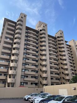 多摩川ハイム　３号棟の外観