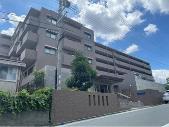 グランアークス千里山の外観