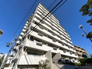 ライオンズマンション星ケ丘の外観