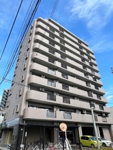 ダイアパレス一宮駅前の外観