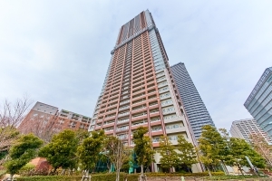 ＴＨＥ　ＫＯＳＵＧＩ　ＴＯＷＥＲの外観