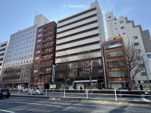 ニューローレルマンションの外観