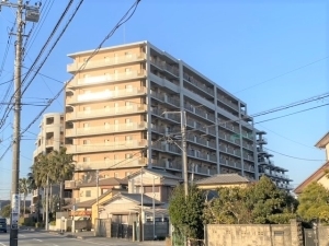 ライオンズクオーレ幕張マークスフォートの外観