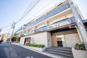 ピアース中野坂上パークフロントの外観