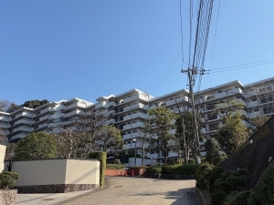 コンドミニアムヴェル大倉山の外観