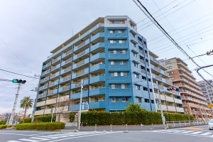 ライオンズマンション新浦安ベイマークスの外観