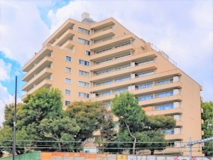 代官山マンションの外観