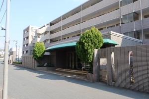 アクセス別府リバーサイドの外観