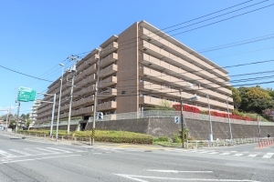 メゾン横浜能見台２の外観