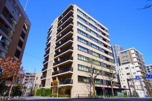 ジオ御苑内藤町の外観