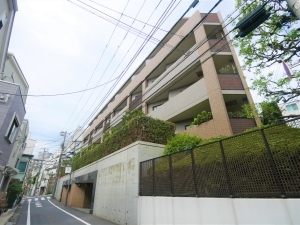 ライオンズヒルズ参宮橋の外観