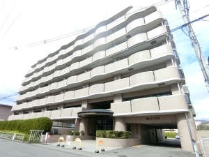 ライオンズマンション上桂の外観