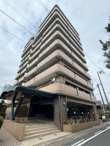 ライオンズマンション京命の外観