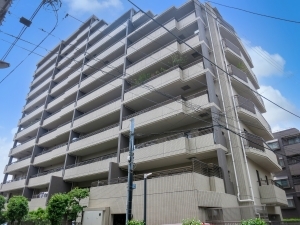 コスモ東日暮里ガーデンフォートの外観