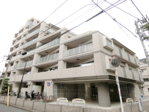 レーベンハイム池袋本町ルクサージュの外観
