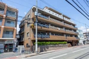 セントローリエ南塚口３の外観