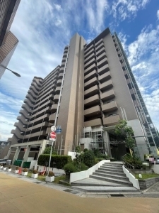 夙川グランドハイツの外観