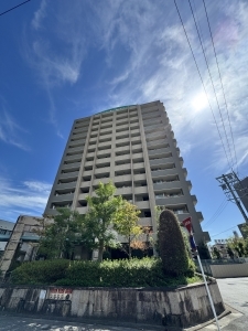 ライオンズガーデン岡崎公園の外観
