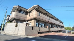 ライオンズヴィアーレ鹿山