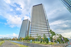 リヴァリエＢ棟