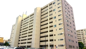 馬事公苑前ハイム２号棟の外観