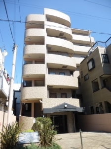 ライオンズマンション滝野川の外観