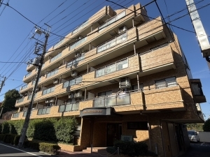 ライオンズマンション本蓮沼の外観