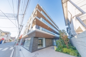 アールブラン武蔵新城の外観