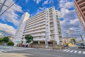 シャンボール桜坂の外観