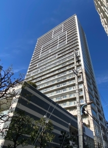 ライオンズ四谷タワーゲートの外観