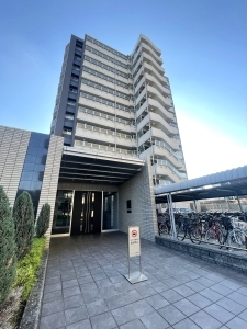 ファミリアーレ大曽根の外観