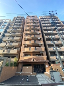 ライオンズマンション上前津の外観